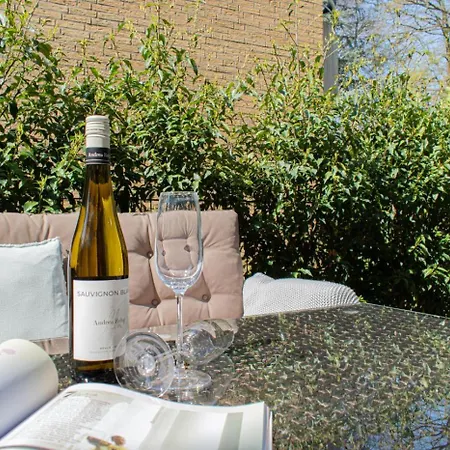 Aqualino Lejlighed *